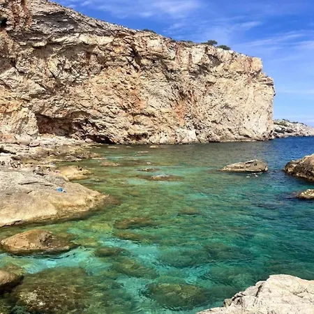 By With Pool In Costa Brava 公寓